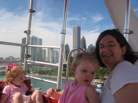 2005_09_02 Cate and Bethany on Ferris Wheel at Navy Pier.jpg